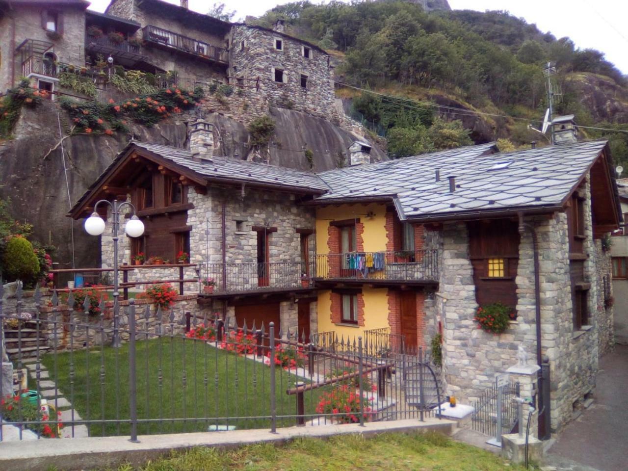 La Coccinella Villa Donnaz Exteriör bild